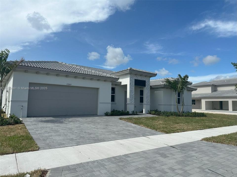 13249 SW 189th Ter, Miami, פלורידה 33177, ארצות הברית של אמריקה