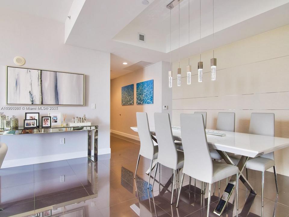 15901 Collins Ave 805, Sunny Isles Beach, Флорида 33160, Соединенные Штаты