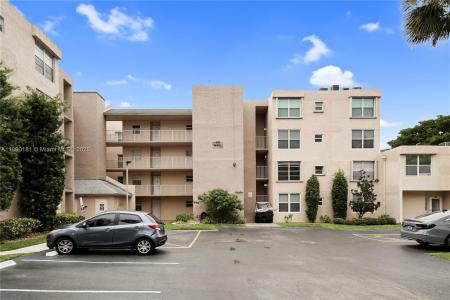 9491 Evergreen Pl 207, Davie, Florida 33324, USA