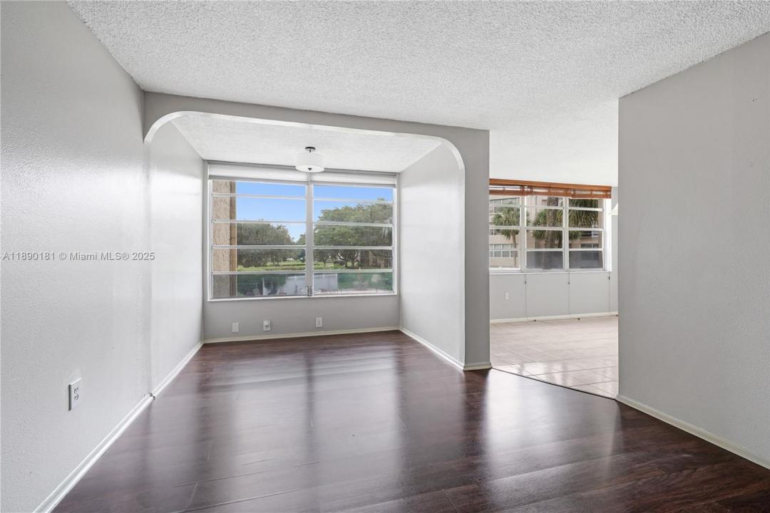 9491 Evergreen Pl 207, Davie, Florida 33324
