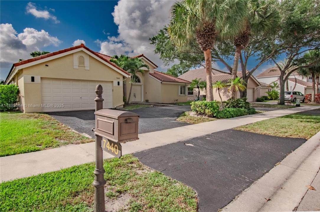 7440 NW 65th Ln, Parkland, Florida 33067, HOA KỲ