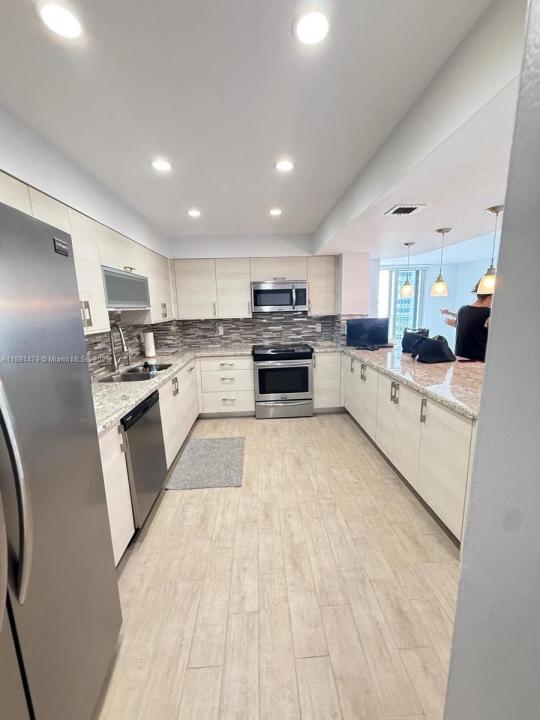 5825 Collins Ave 7B, Miami Beach, Florida 33140, Stati Uniti