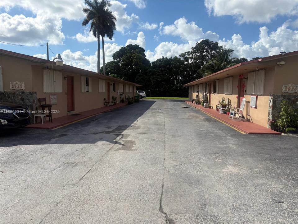 2924 NW 132nd Ter, Opa-Locka, Flórida 33054, Estados Unidos