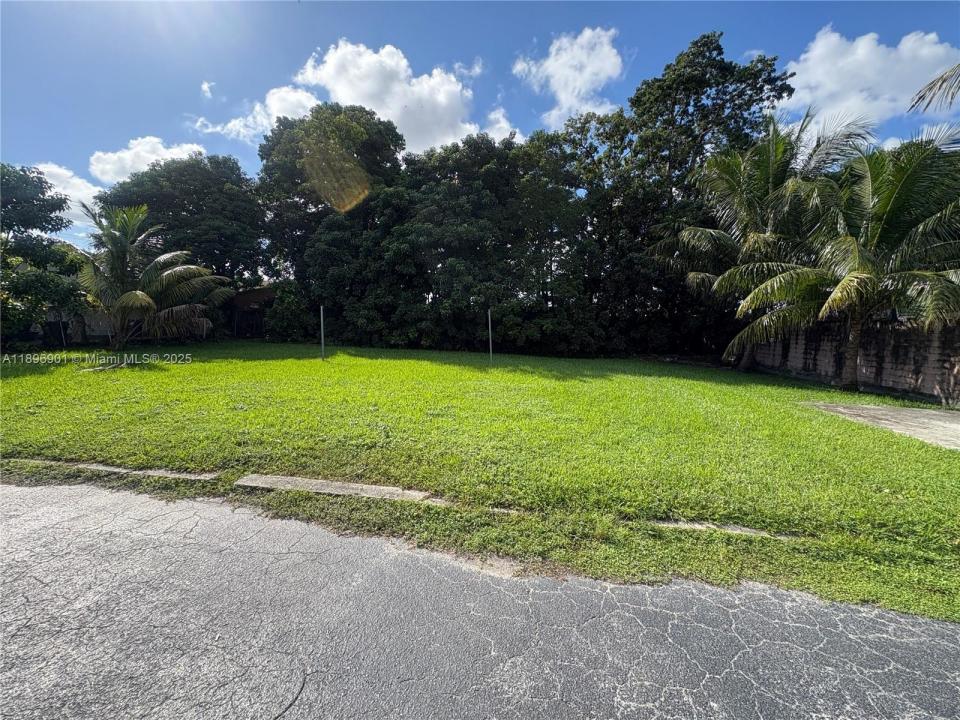 2924 NW 132nd Ter, Opa-Locka, Flórida 33054, Estados Unidos