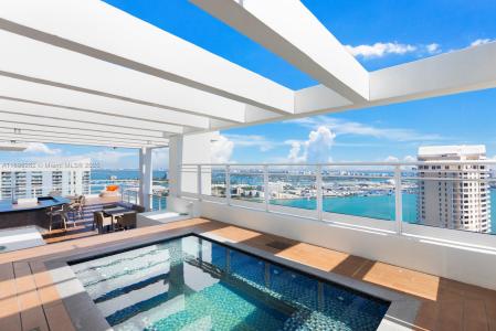 900 Brickell Key Blvd PH3403, Miami, Florida 33131, USA