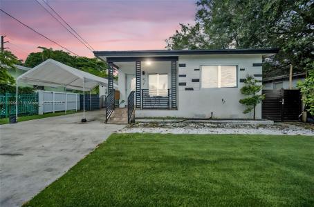 277 NW 48th St 1, Miami, Florida 33127, USA