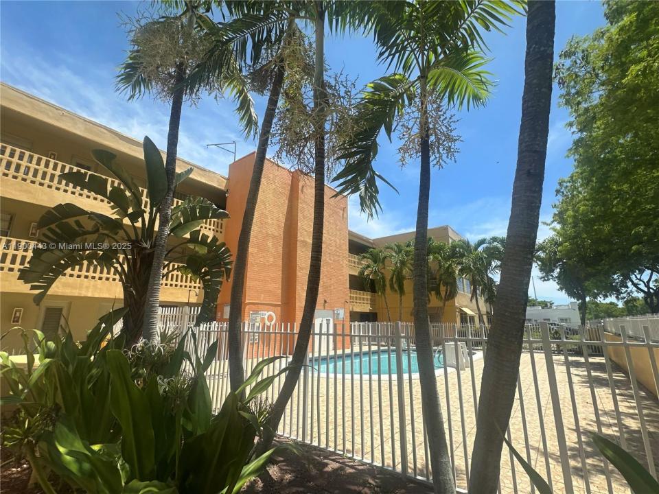 1851 NE 168th St A3, North Miami Beach, 플로리다 33162, 미국