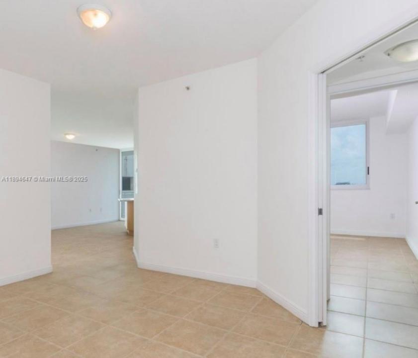 1745 E Hallandale Beach Blvd 507W, Hallandale Beach, Floride 33009, États-Unis