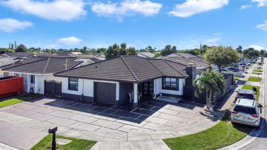 14880 SW 56th Ter, Miami, Florida 33193, USA