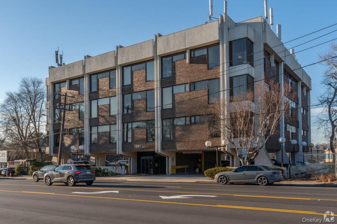 107 Blvd N, North Hempstead, New York 11021, États-Unis