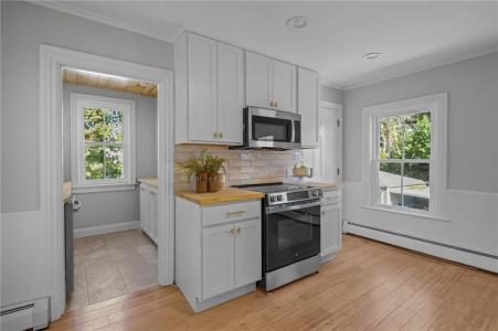 243 Maple Avenue 2, Barrington, Род Айленд 02806, Соединенные Штаты
