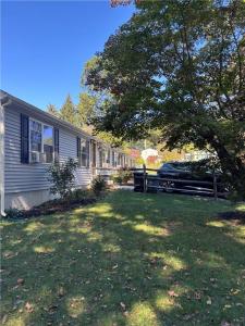 8 Deluca Street A, Johnston, Rhode Island 02919, Estados Unidos