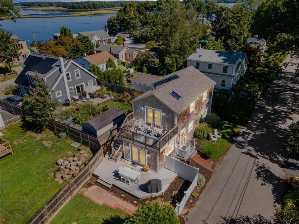 7 Wright Place, Barrington, Rhode Island 02806, HOA KỲ