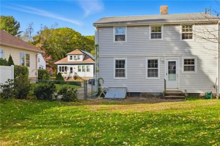 81 Sprague Avenue, East Providence, 로드아일랜드 02915, 미국