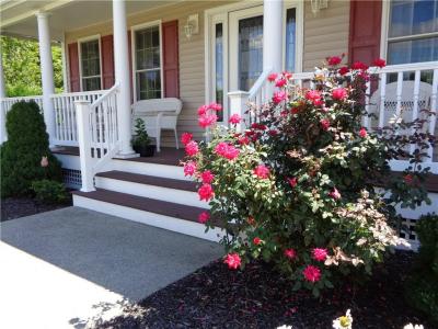 9 Gray Coach East, Cranston, Rhode Island 02921