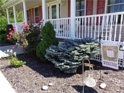 9 Gray Coach East, Cranston, Rhode Island 02921