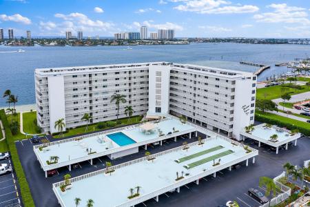 301 Lake Shore Drive 802, Lake Park, 佛罗里达州 33403, 美国