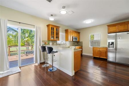 1512 SW 106th Ave, Pembroke Pines, Florida 33025