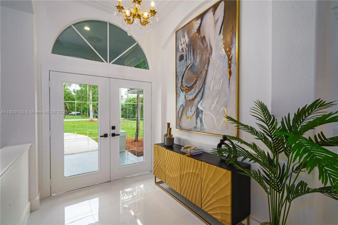 11066 N 46th Pl N, West Palm Beach, Florida 33411