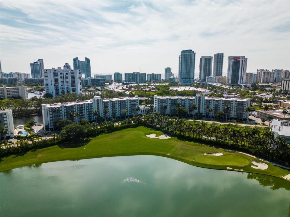 300 Diplomat Pkwy 518, Hallandale Beach, Floride 33009, États-Unis