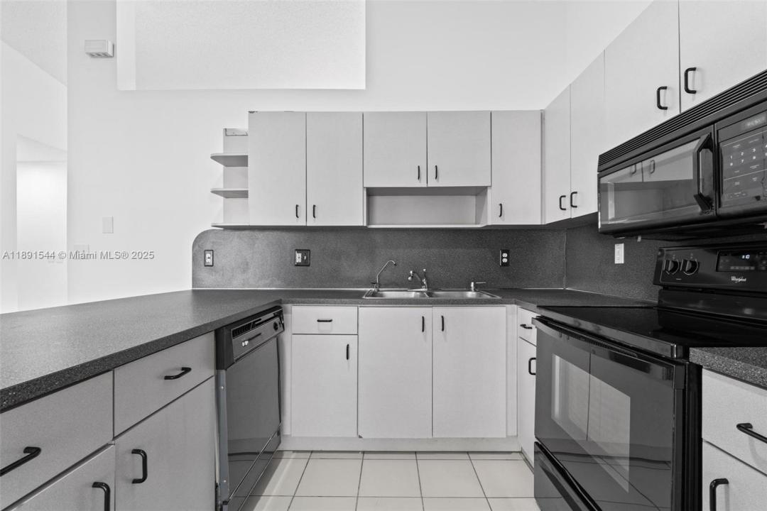 13400 SW 182nd St, Miami, Florida 33177
