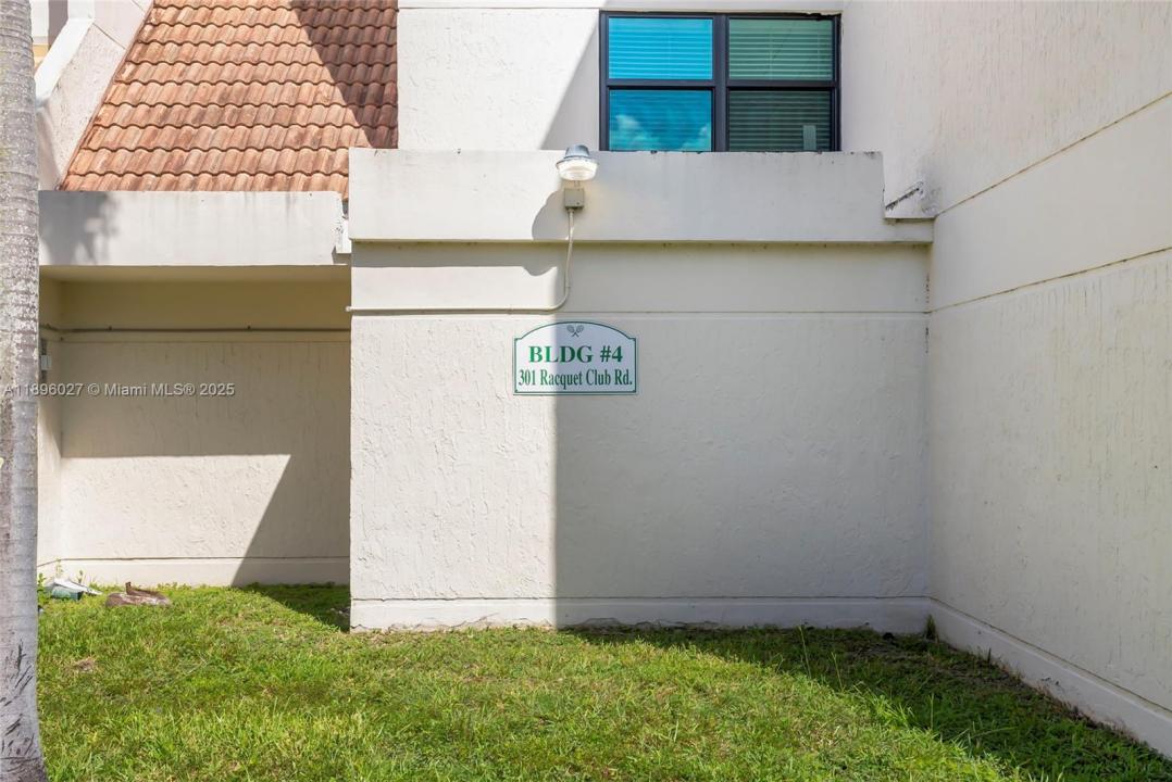 301 Racquet Club Rd 103, Weston, Flórida 33326, Estados Unidos