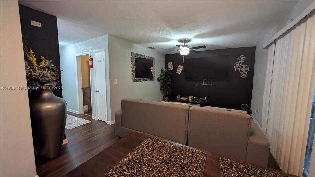 19374 NW 30th Ct, Miami Gardens, Floride 33056, États-Unis