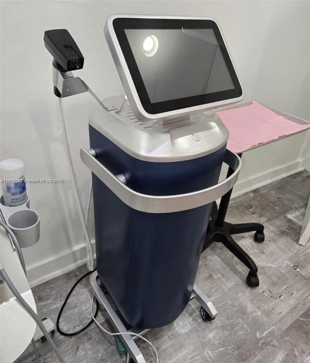 13205 SW 137 Ave, Kendall, Флорида 33186, Соединенные Штаты