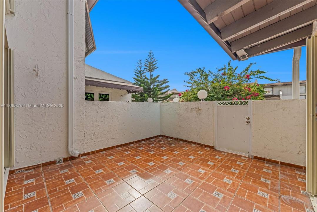 10927 SW 71st Ln, Miami, Флорида 33173, Соединенные Штаты