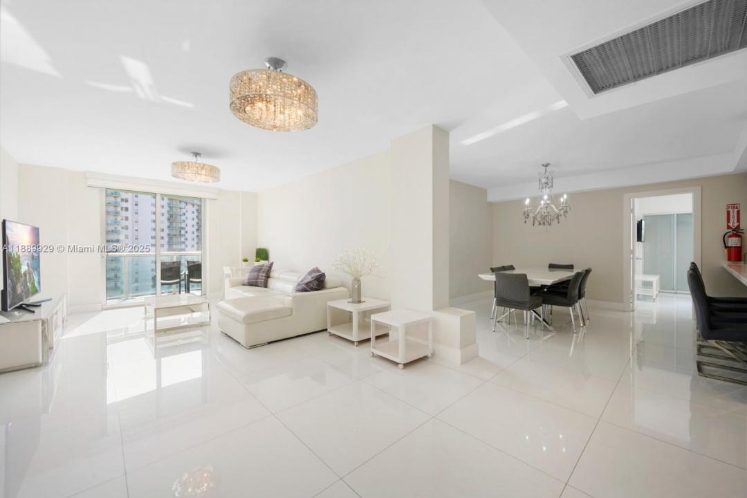 19370 Collins Ave 916, Sunny Isles Beach, Florida 33160, Stati Uniti