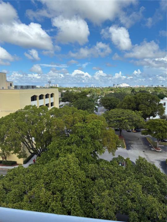 1650 Coral Way 808, Miami, フロリダ 33145, アメリカ合衆国