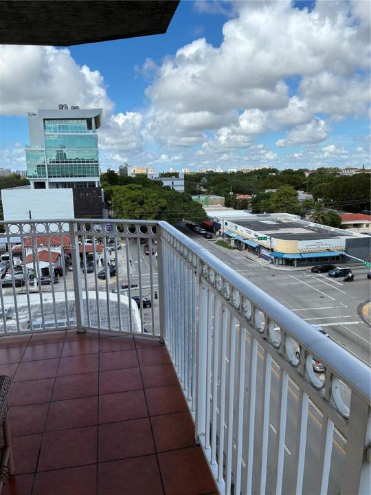 1650 Coral Way 808, Miami, フロリダ 33145, アメリカ合衆国