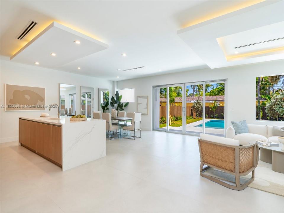 734 NE 14th Ave, Fort Lauderdale, Florida 33304, Amerika Birleşik Devletleri