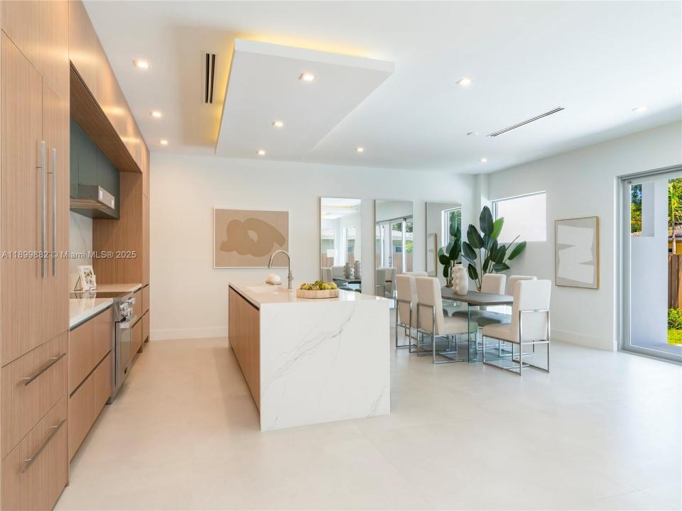 734 NE 14th Ave, Fort Lauderdale, Florida 33304, Amerika Birleşik Devletleri