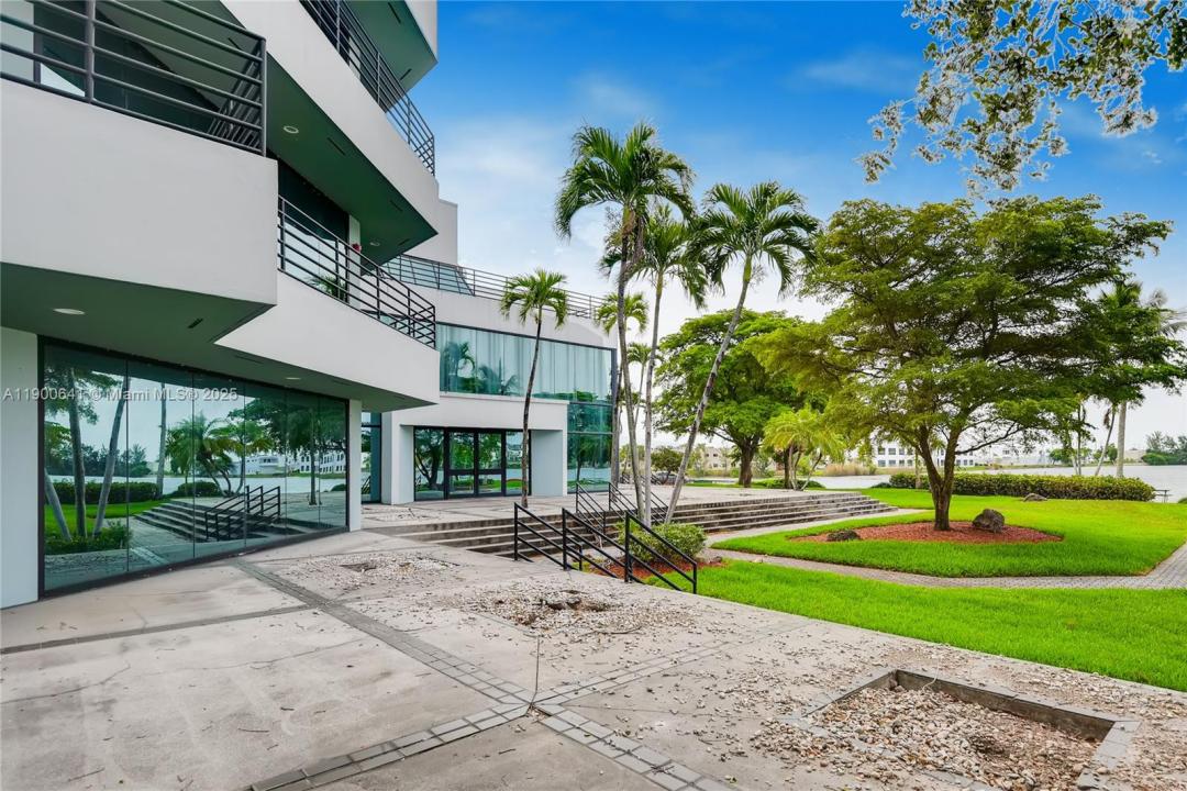 1800 NW 89th Pl, Doral, Flórida 33172, Estados Unidos