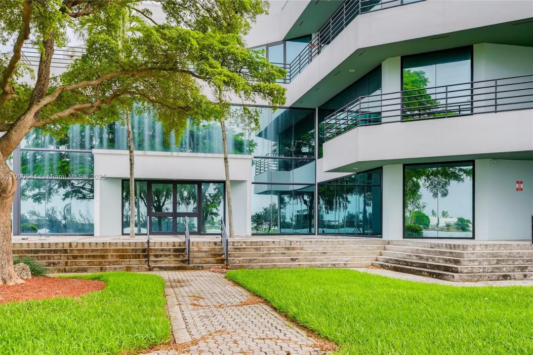 1800 NW 89th Pl, Doral, Flórida 33172, Estados Unidos