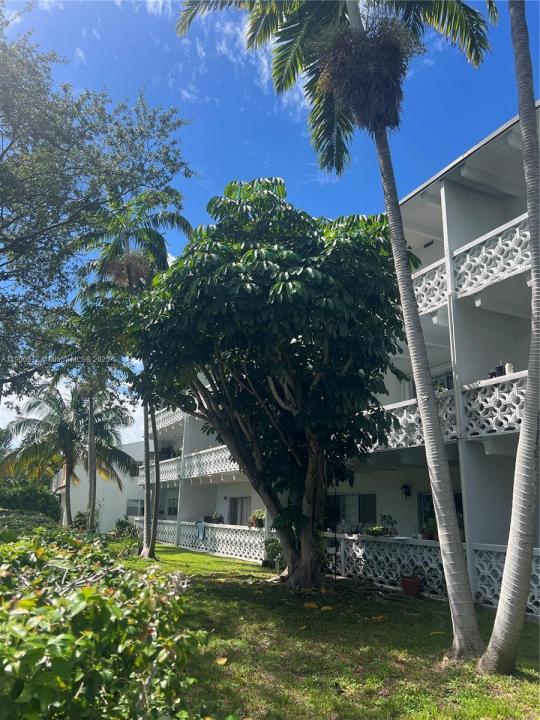 2005 Sans Souci Blvd 303, North Miami, Florida 33181