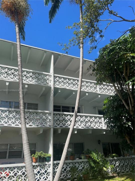 2005 Sans Souci Blvd 303, North Miami, Florida 33181