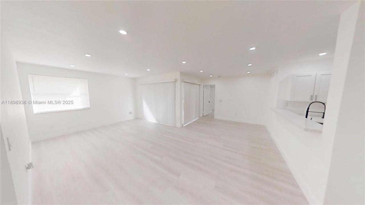 20230 NE 3rd Ct 6, Miami, 플로리다 33179, 미국