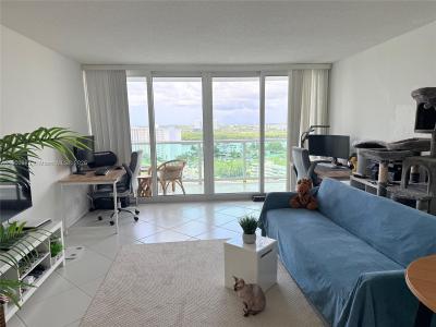 100 Bayview Dr 1902, Sunny Isles Beach, Florida 33160, USA