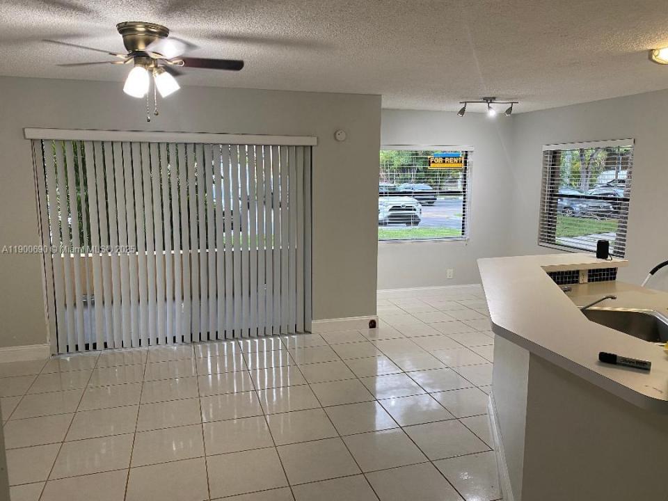 9999 Summerbreeze Dr 519, Sunrise, Florida 33322