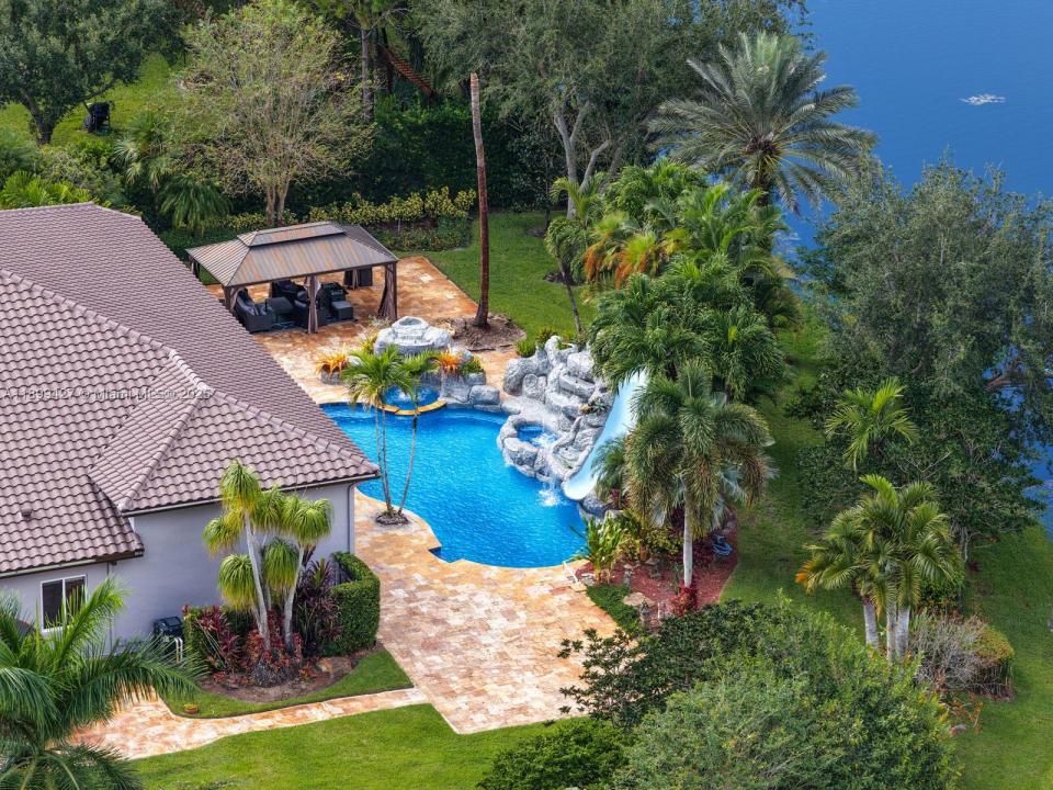 12995 SW 40th St, Davie, Floryda 33330, USA