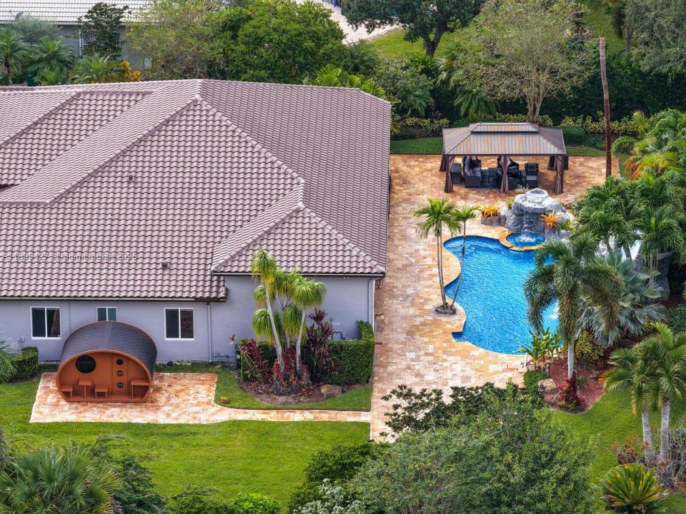 12995 SW 40th St, Davie, Floryda 33330, USA