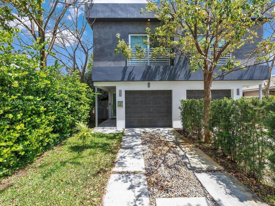 3461 SW 25th St #A, Miami, Florida 33133, Stati Uniti