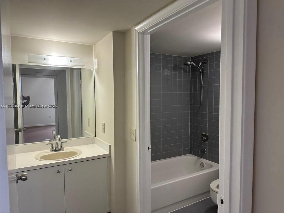Miami, Florida 33172