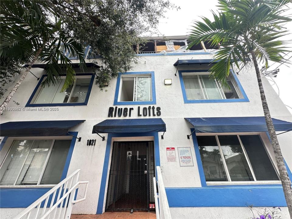 1021 NW 3rd St 206, Miami, フロリダ 33128, アメリカ合衆国