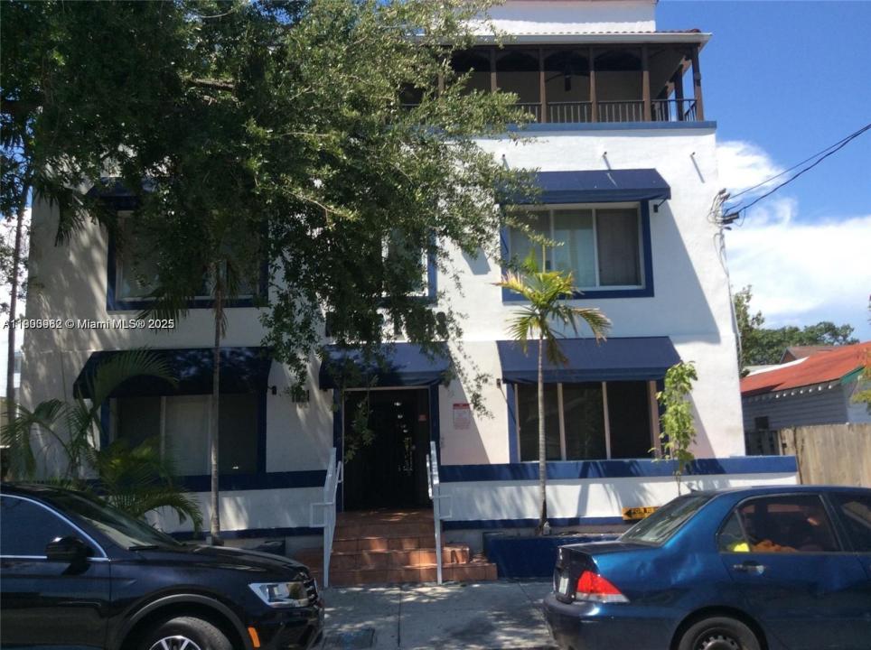 1021 NW 3rd St 206, Miami, フロリダ 33128, アメリカ合衆国