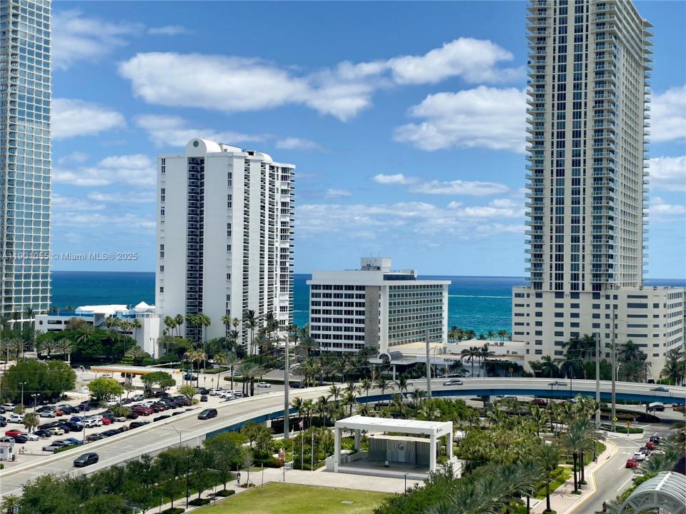 300 Sunny Isles Blvd 4-1101, Sunny Isles Beach, Florida 33160, Stati Uniti