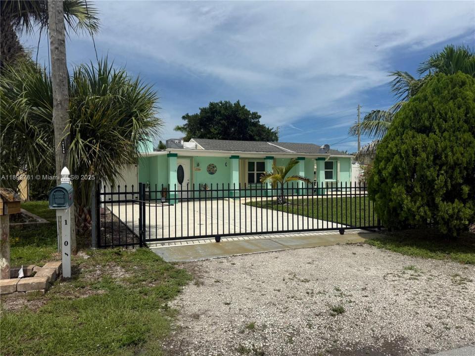 1708 S Saint Lucie Ct, Fort Pierce, Flórida 34949, Estados Unidos