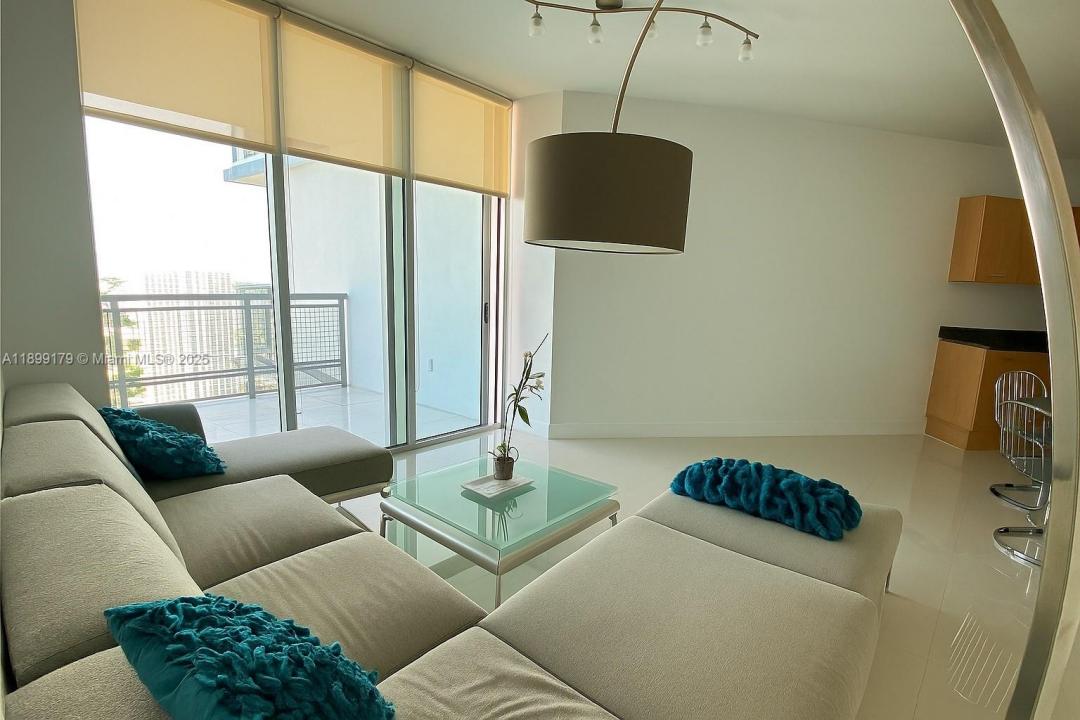 350 S Miami Ave 3811, Miami, فلوريدا 33130, الولايات المتحدة